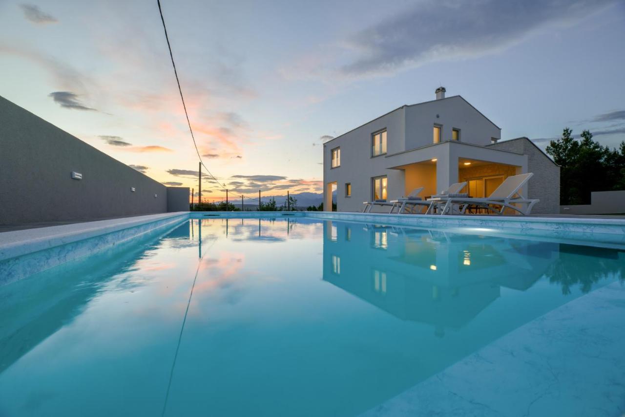 New Buterin With Heated Pool * Novigrad (Dalmatia)